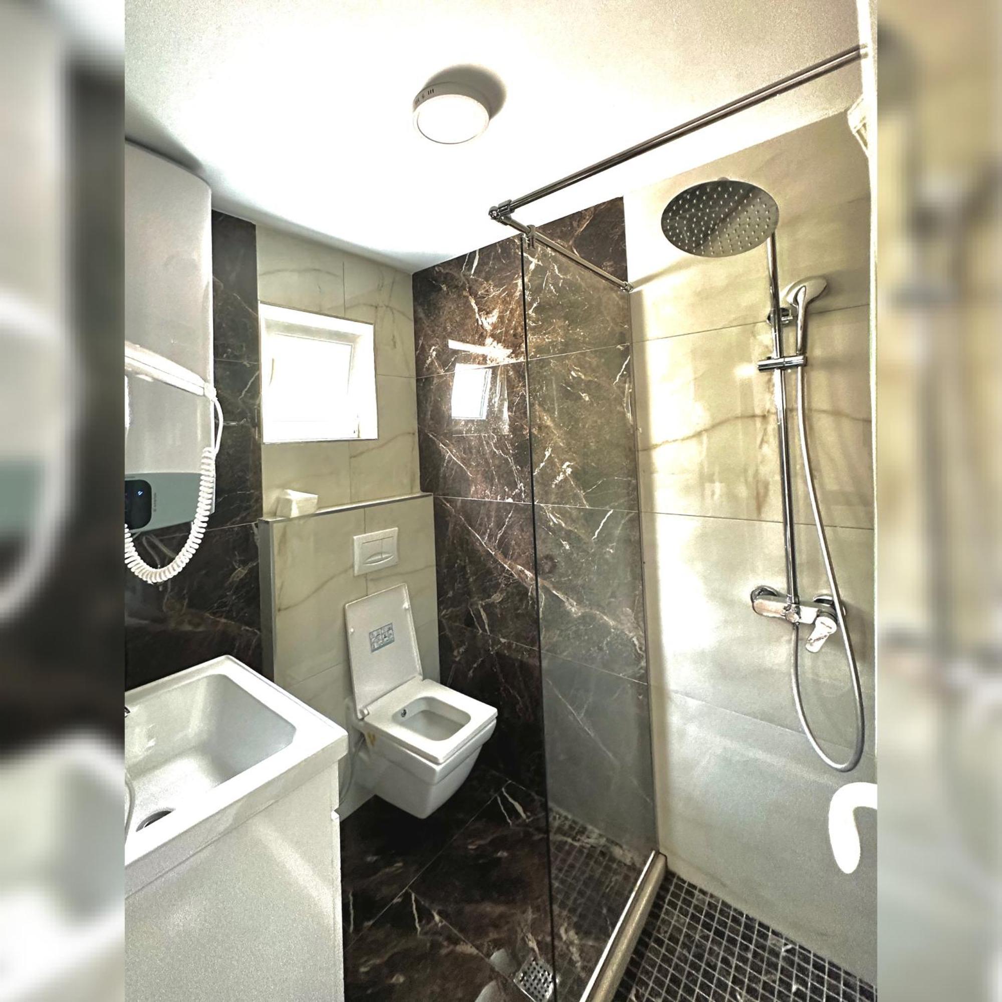 Breezy Hotel Valbone Ngoại thất bức ảnh
