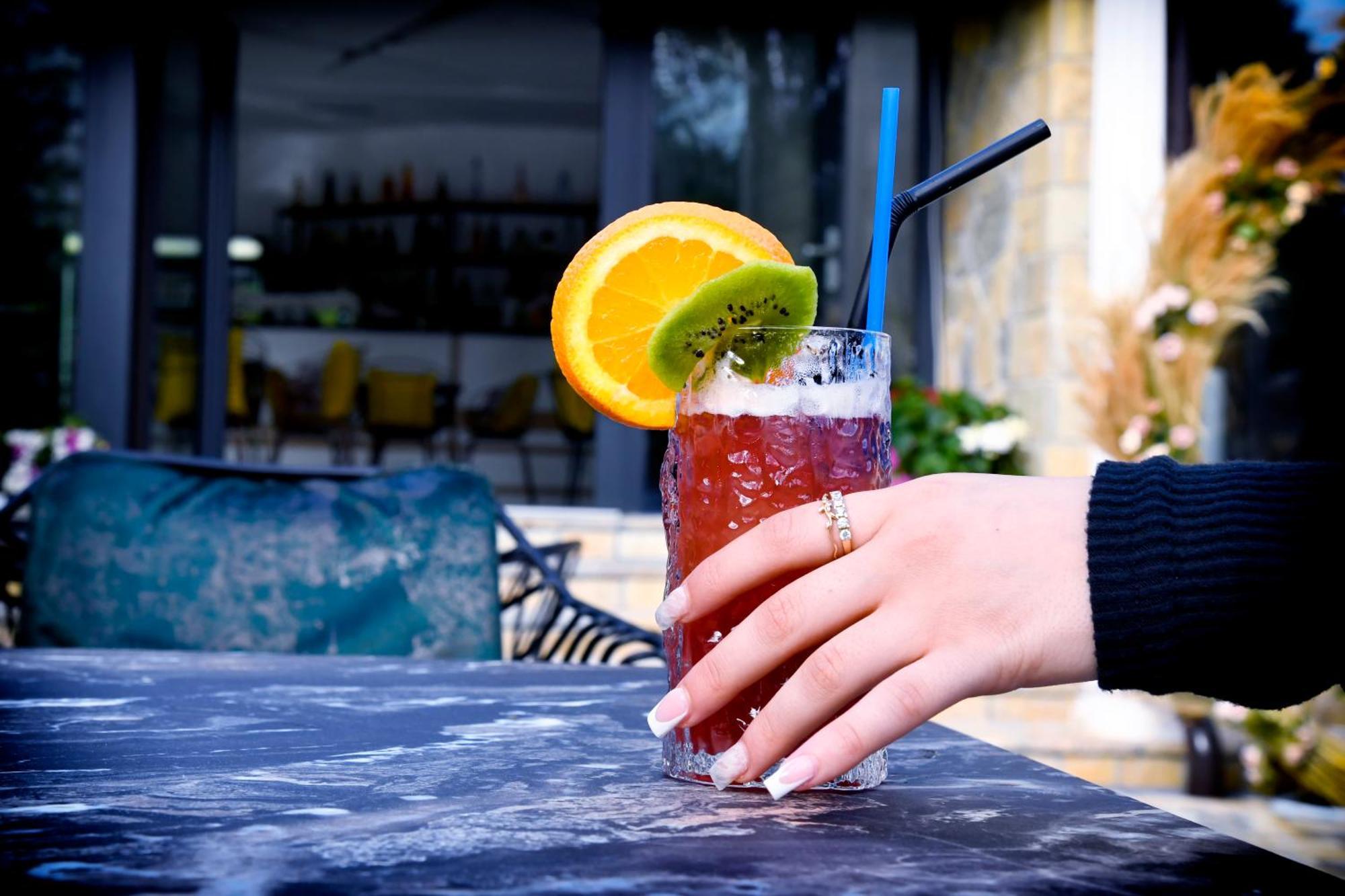 Breezy Hotel Valbone Ngoại thất bức ảnh