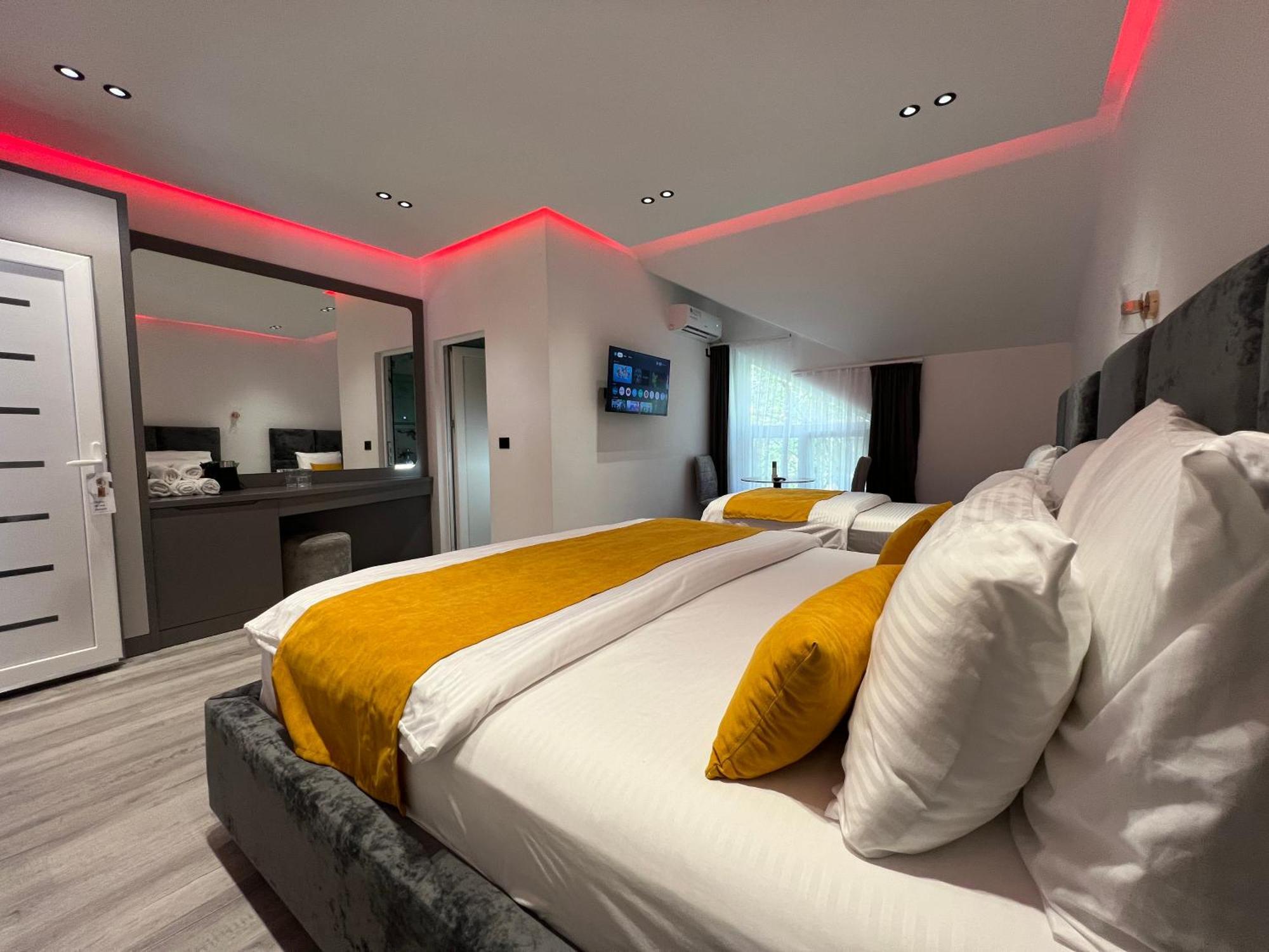 Breezy Hotel Valbone Ngoại thất bức ảnh